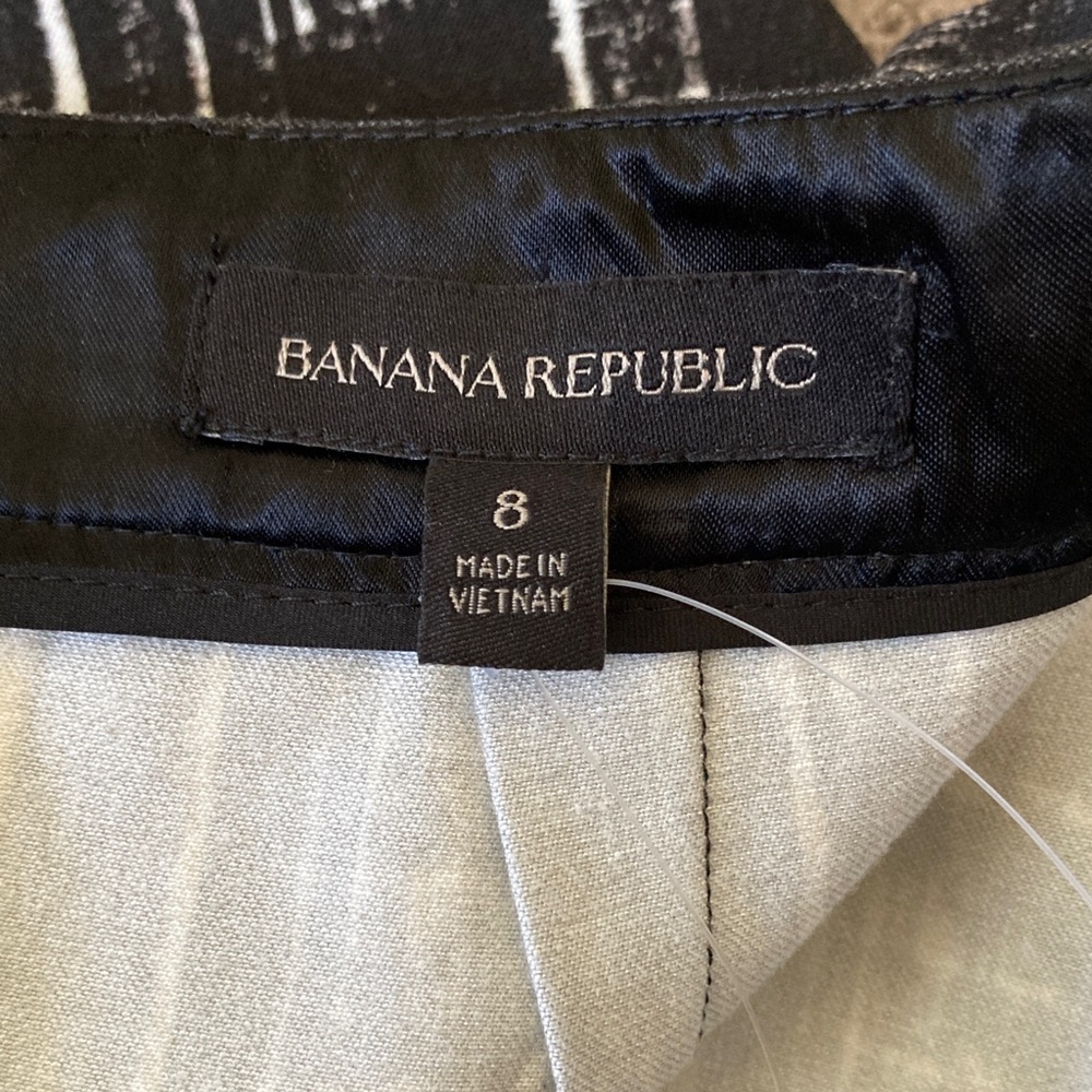 Banana Republic Black and White Pencil Skirt - Picture 4 of 8
